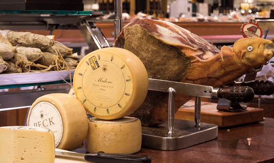 Salumi e formaggi